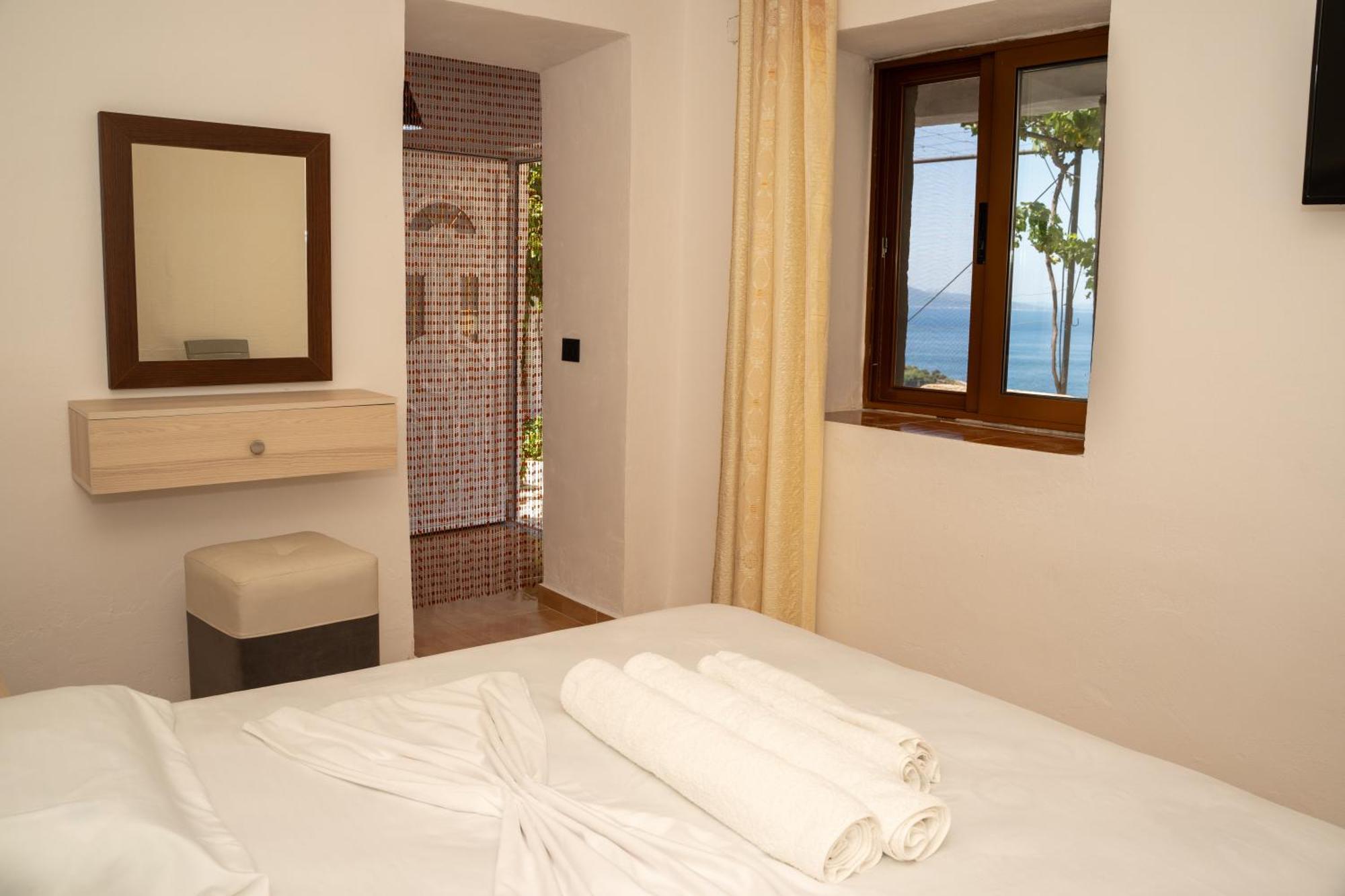 Laa Melossa Sarandë Exterior foto